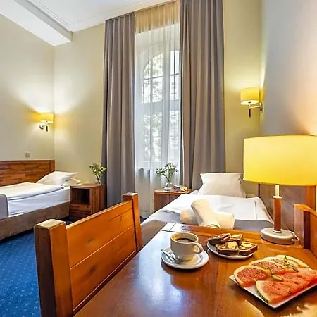Piast Centrum Hotel 3*