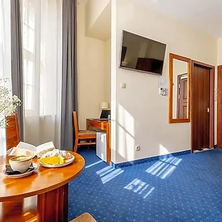 Piast Centrum Hotel 3*