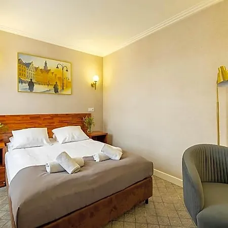 Piast Centrum Hotel 3*